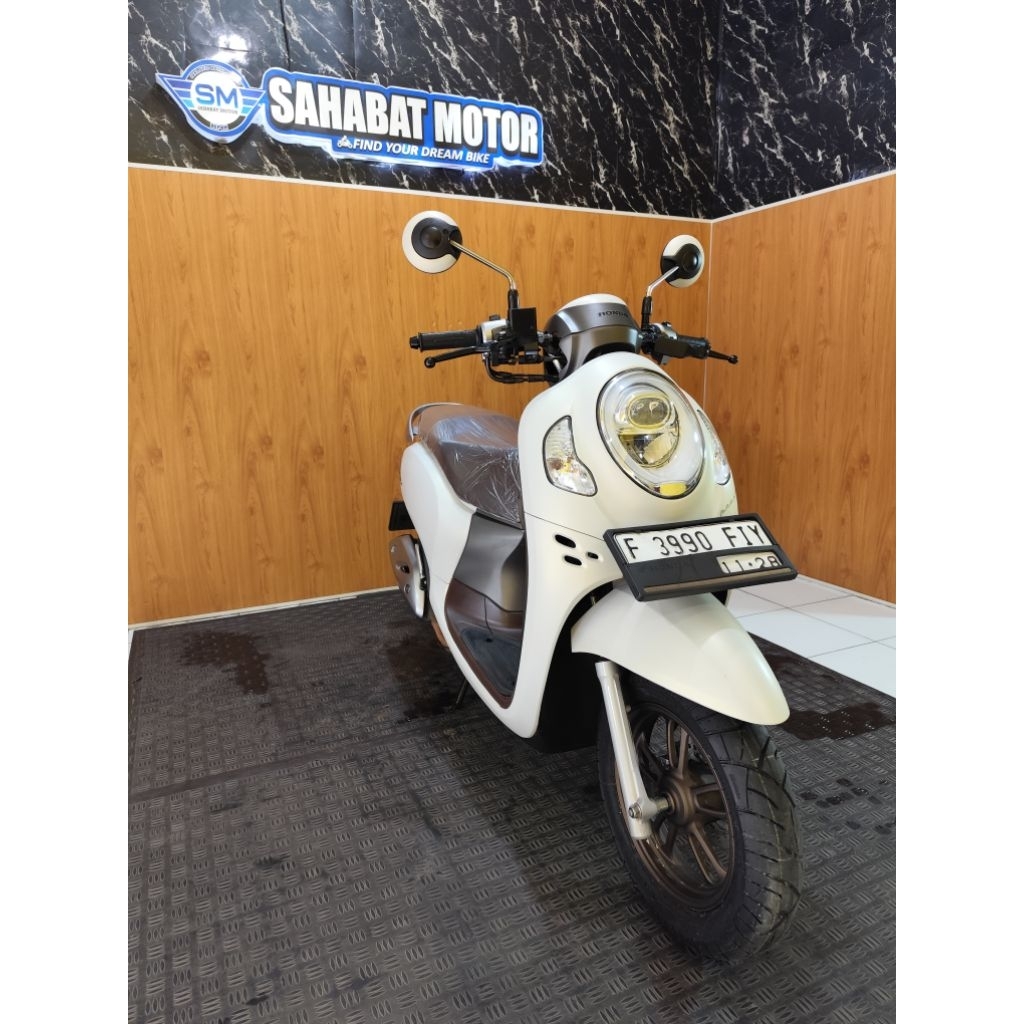 HONDA SCOOPY PRESTIGE TAHUN 2023