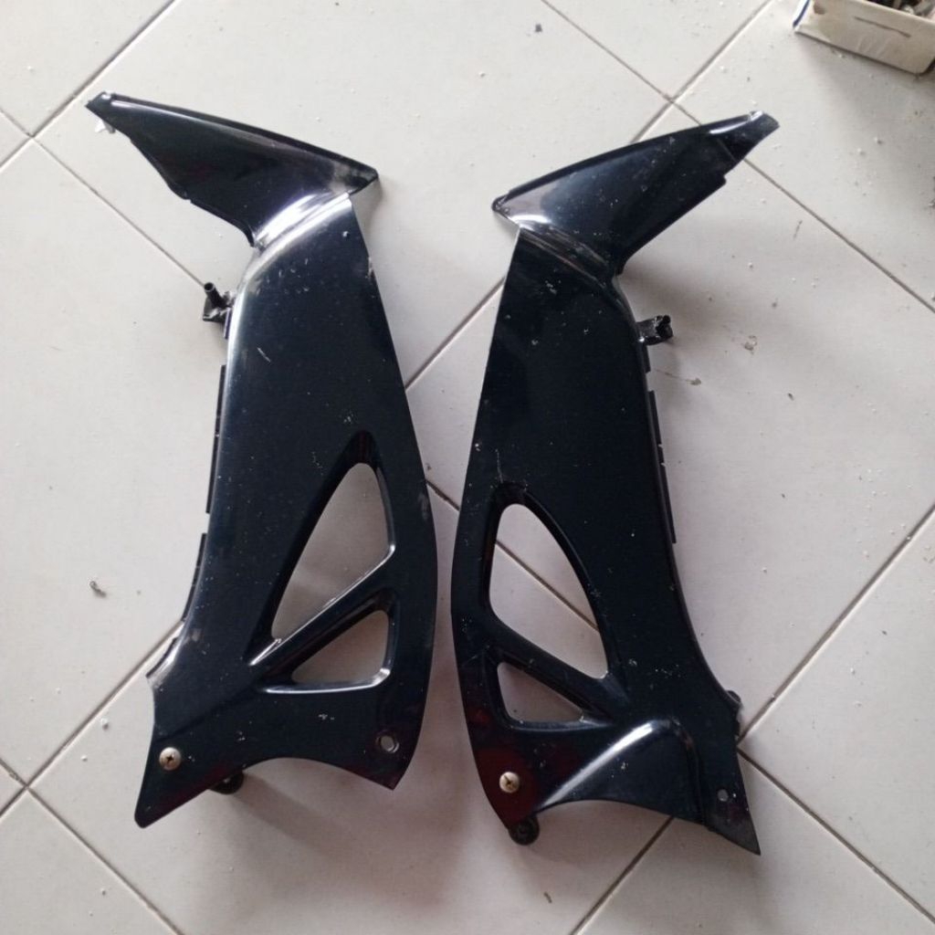 sayap dalam Honda Kirana bahan