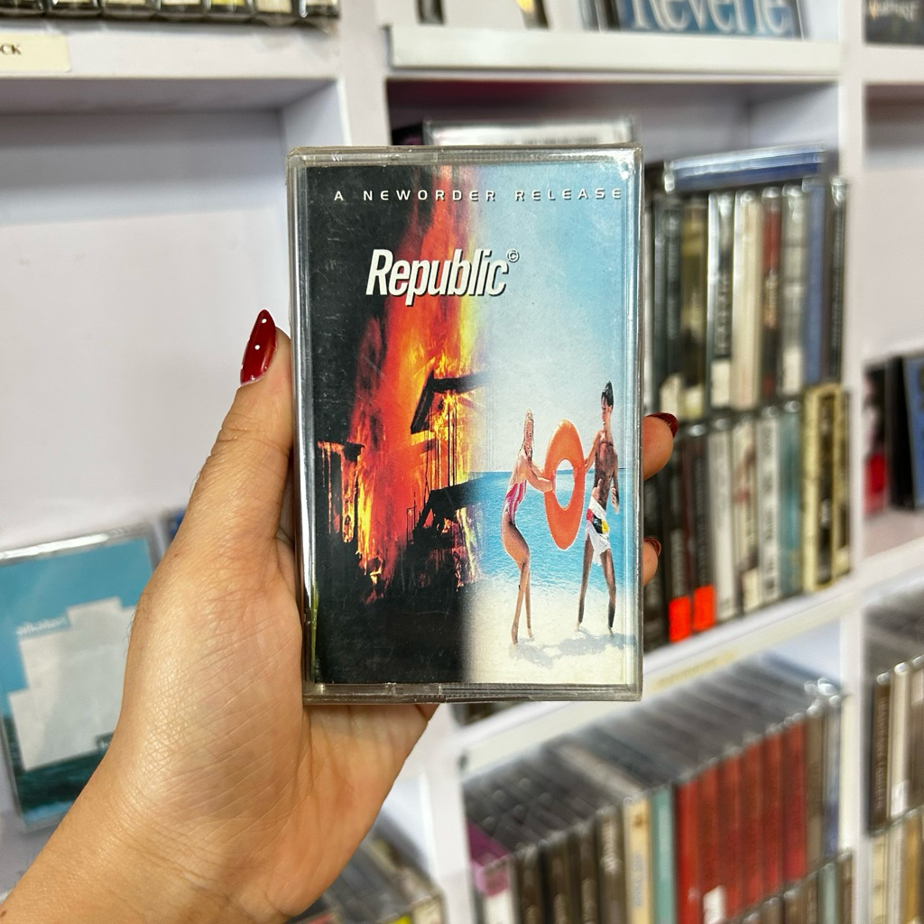 Kaset New Order - Republic