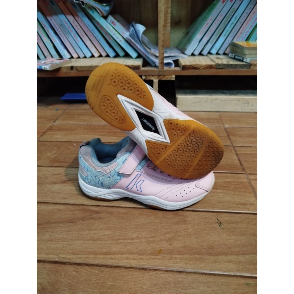 Sepatu Badminton Kawasaki K1B50 Original Second Size 36, 23 cm