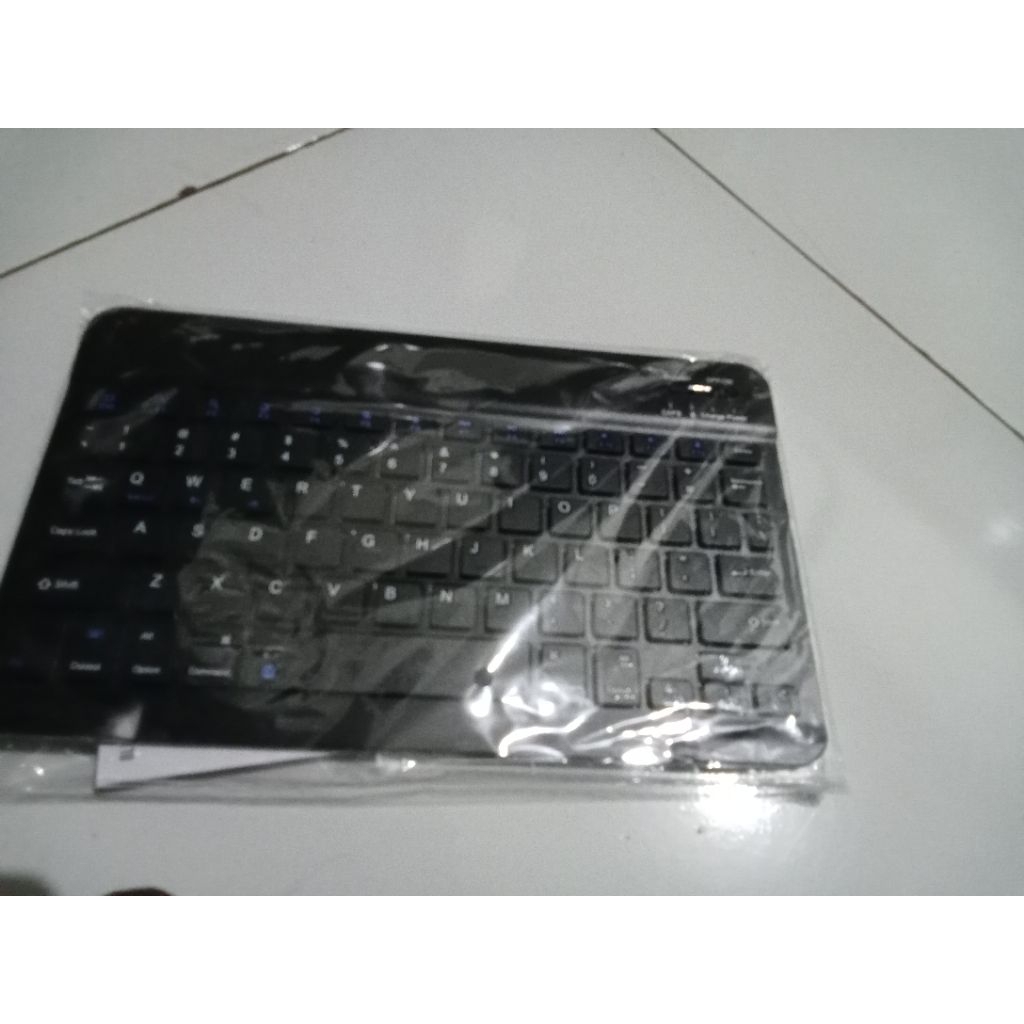 KEYBOARD EXTERNAL BLUETOOOTH