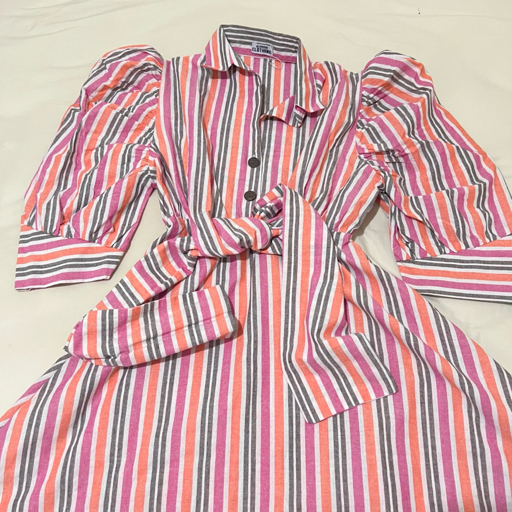 DRESS LENGAN BALON UNIK AESTETIC PRELOVED