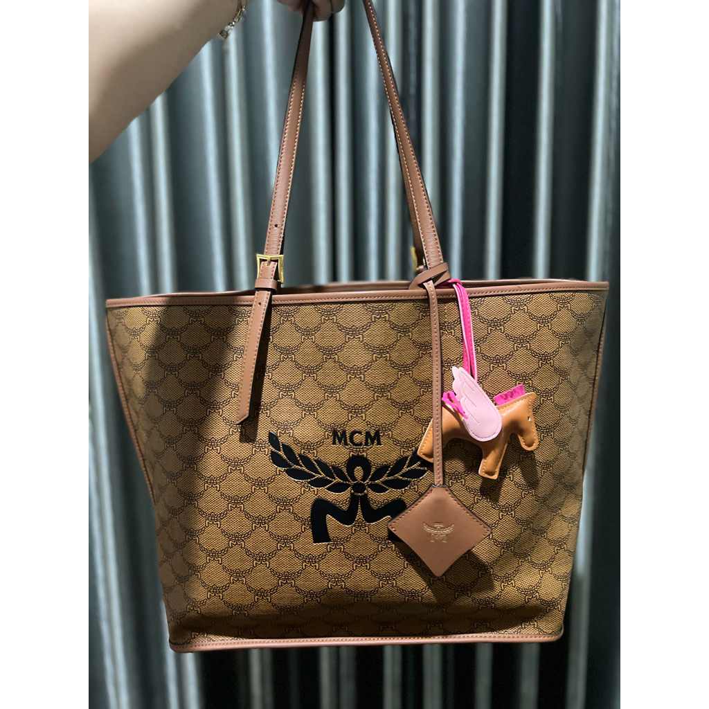 PL-MCM Medium Himmel Shopper Bag Lauretos Leather Cognag