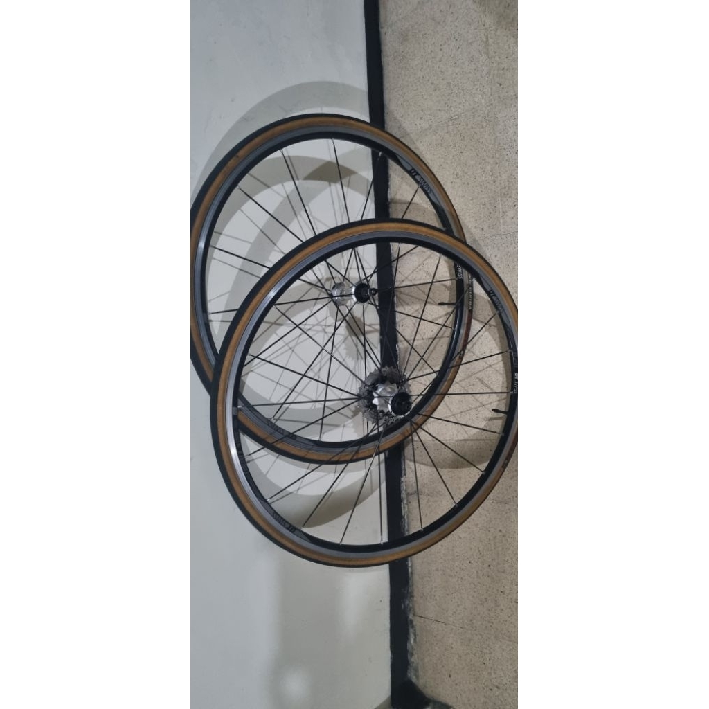 Wheelset DT Swiss R20 Dicut