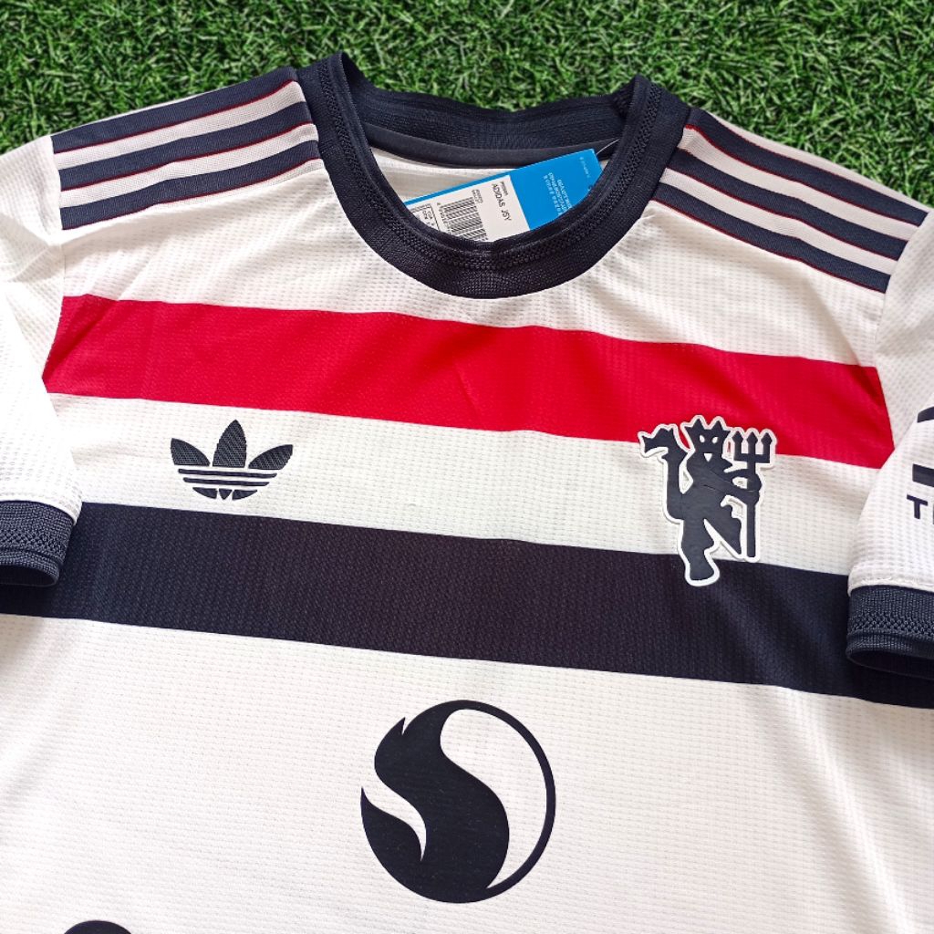 Manchester United 3rd 2024/25 Player Issue