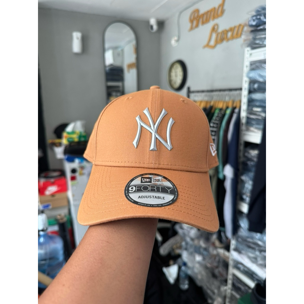 Topi New Era (NY) / coklat / Original Baru