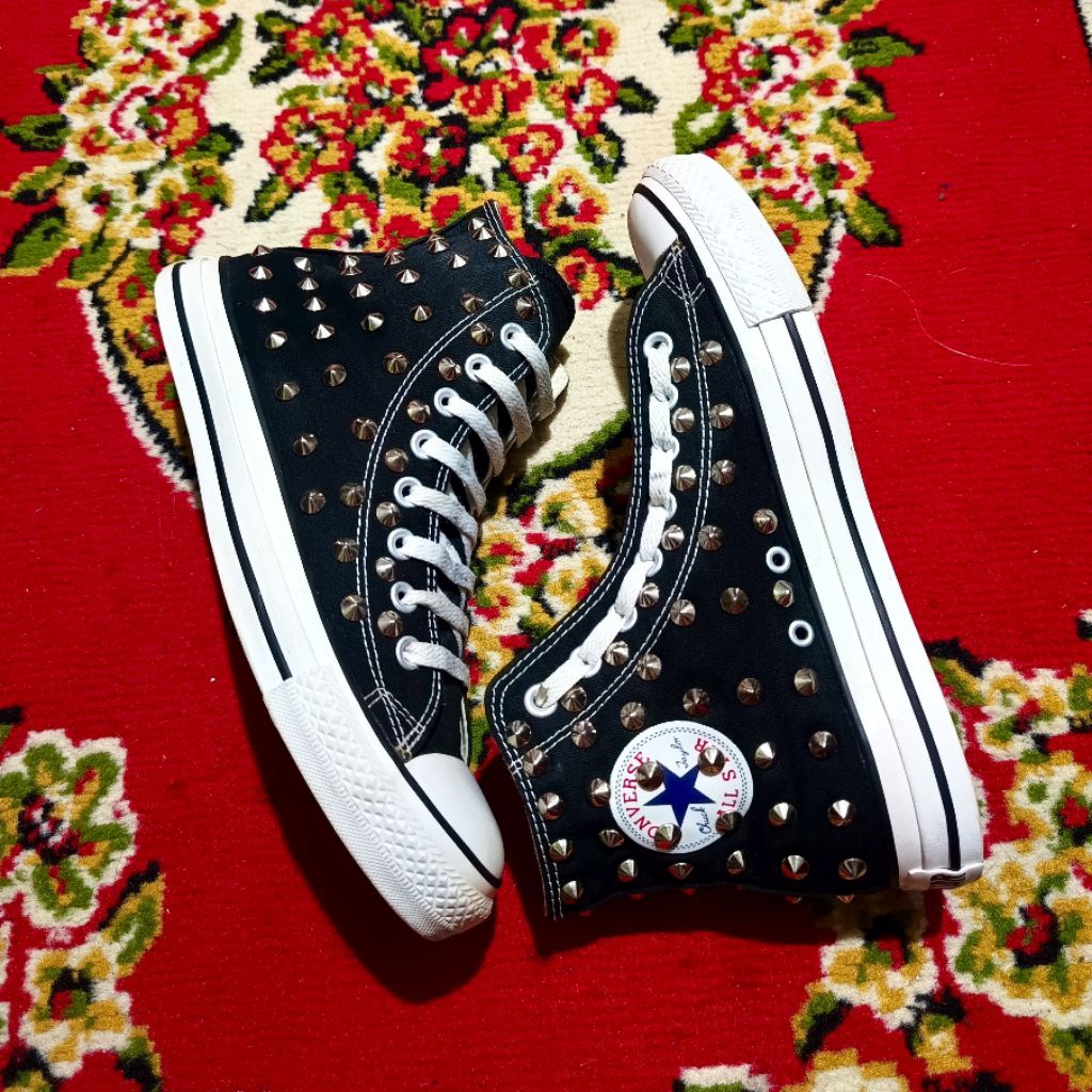SALE 41-42 CONVERSE CTAS Studded Personalizzate Con Borchie, mirip John Varvatos, VERY RARE dan LANG
