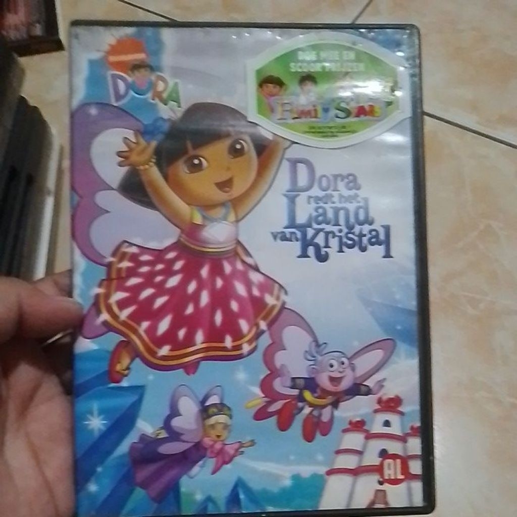 DVD DORA READT HET LAND VAN KRISTAL IMPOR