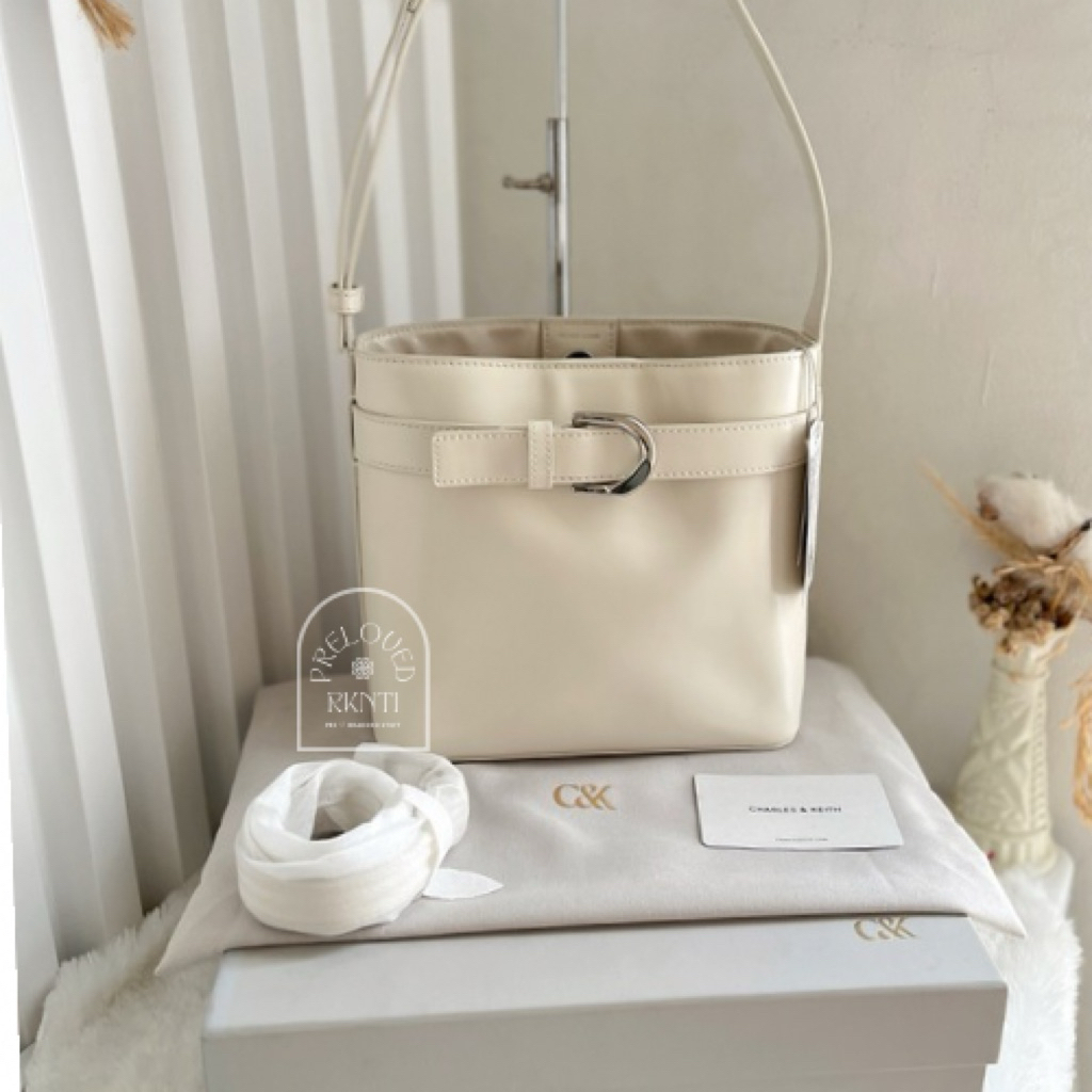 Charles and Keith bucket bag white preloved original