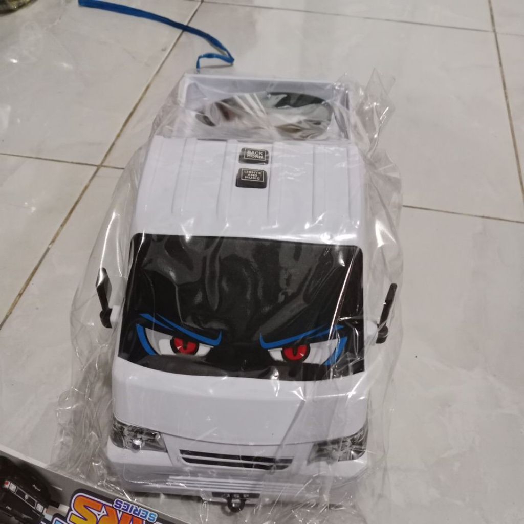 MAINAN ANAK MOBIL PICKUP GRANDMAX BUNYI+NYALA
