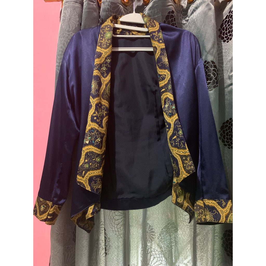 Preloved Outer Batik