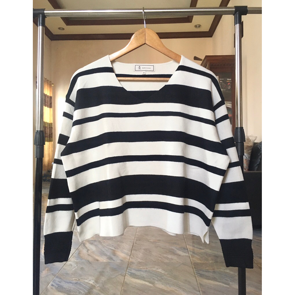 SWEATER RAJUT MOTIF SALUR / SWEATER RAJUT BRANDED / SWEATER MOTIF SALUR PREMIUM