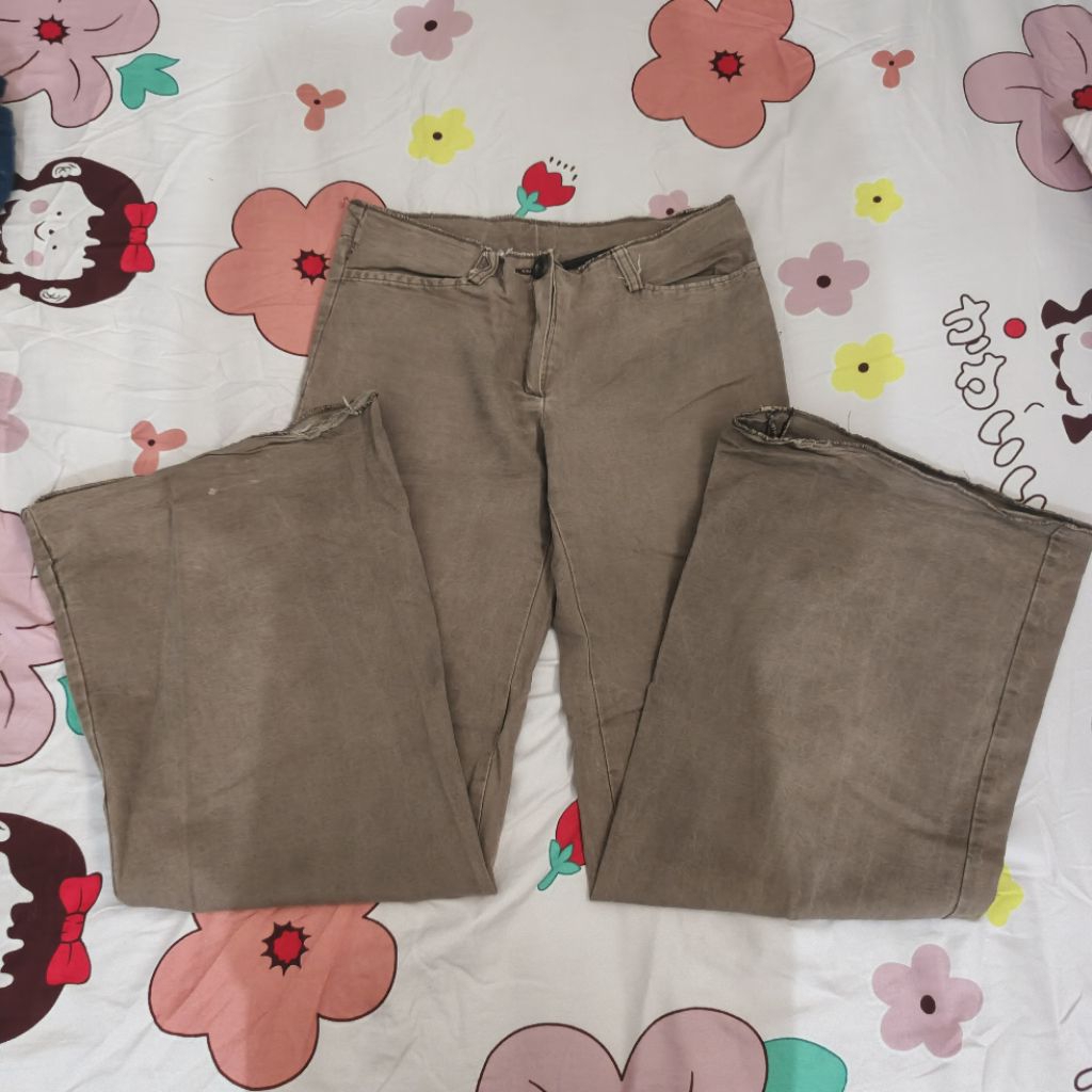 [ PRELOVED ] Jeans Highwaist Cutbray Coklat Muda Long