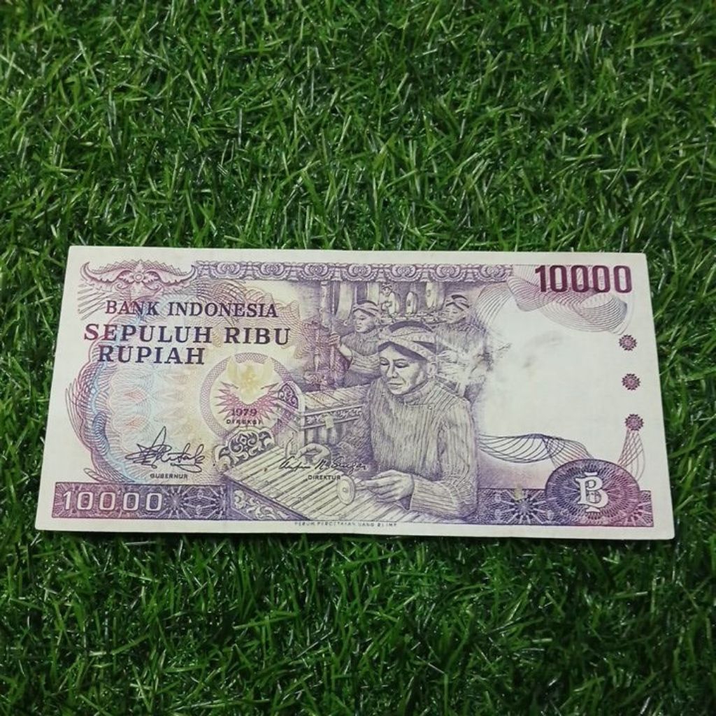 uang kuno 10000 gamelan 1979 asli