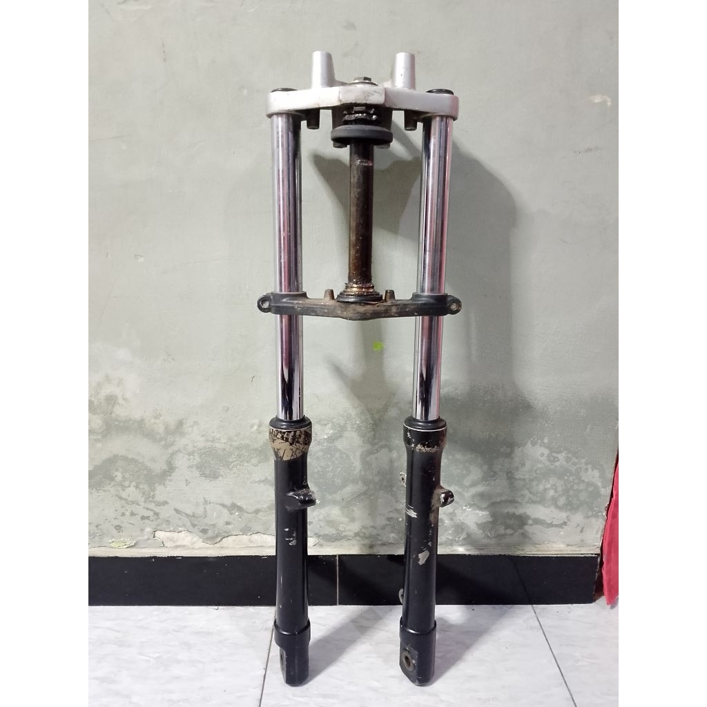 shock depan vixion old