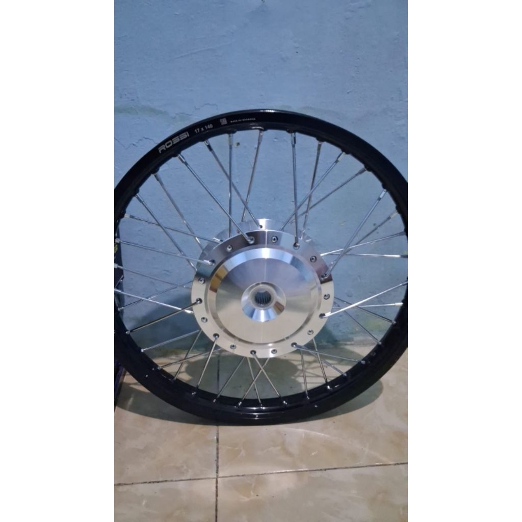 VELG ROSI JARI JARI DEPAN BELAKANG RING 17 BEAT CHROME