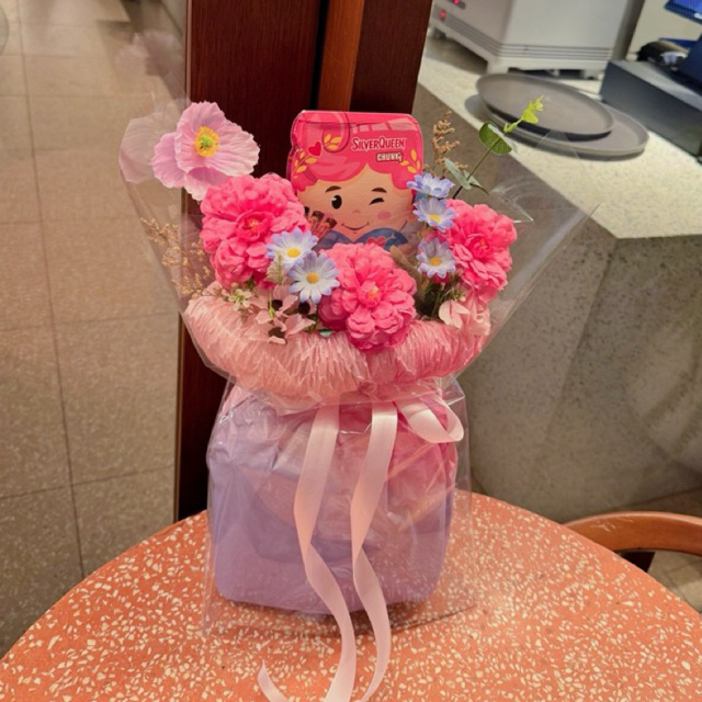 buket valentine coklat | buket coklat silverqueen | buket valentine | buket bunga coklat valentine m