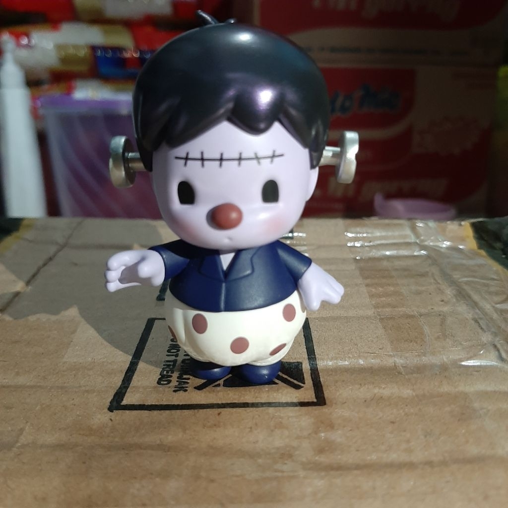 Figure Hallowen POP MART Sweet Bean frankenstain