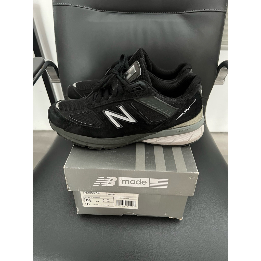 New Balance 990v5 Black