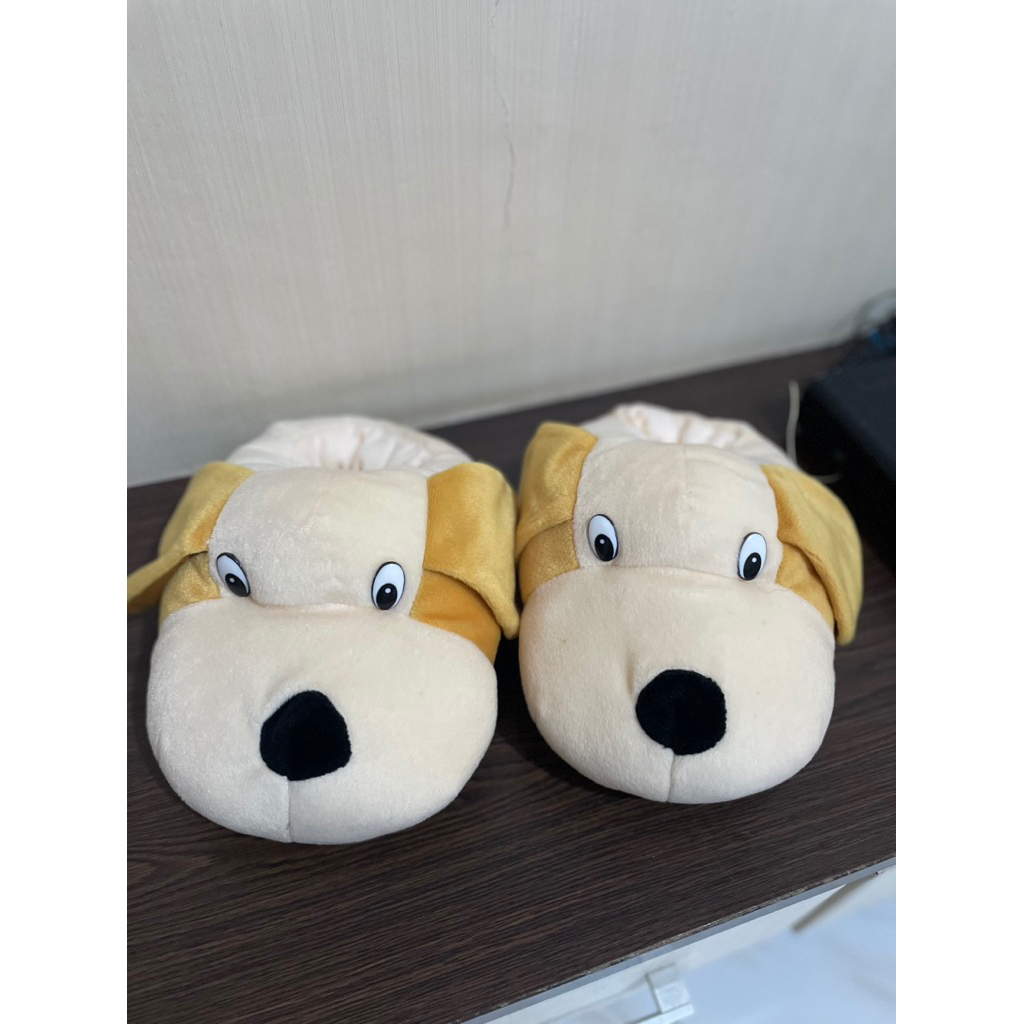 SANDAL RUMAH KARAKTER DOGGY STRAWBERRY