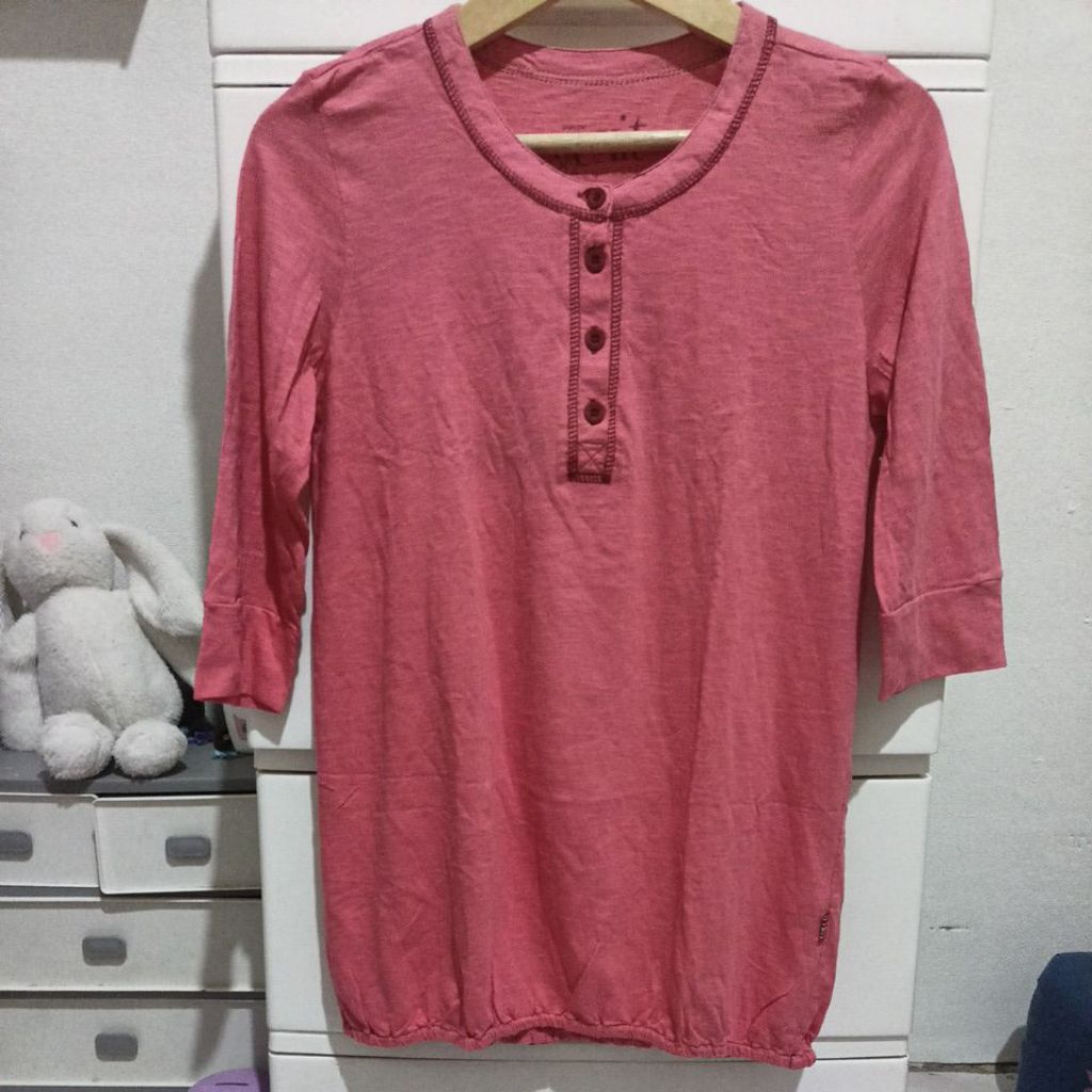 Like New Kaos Wanita EXIT XL Kecil