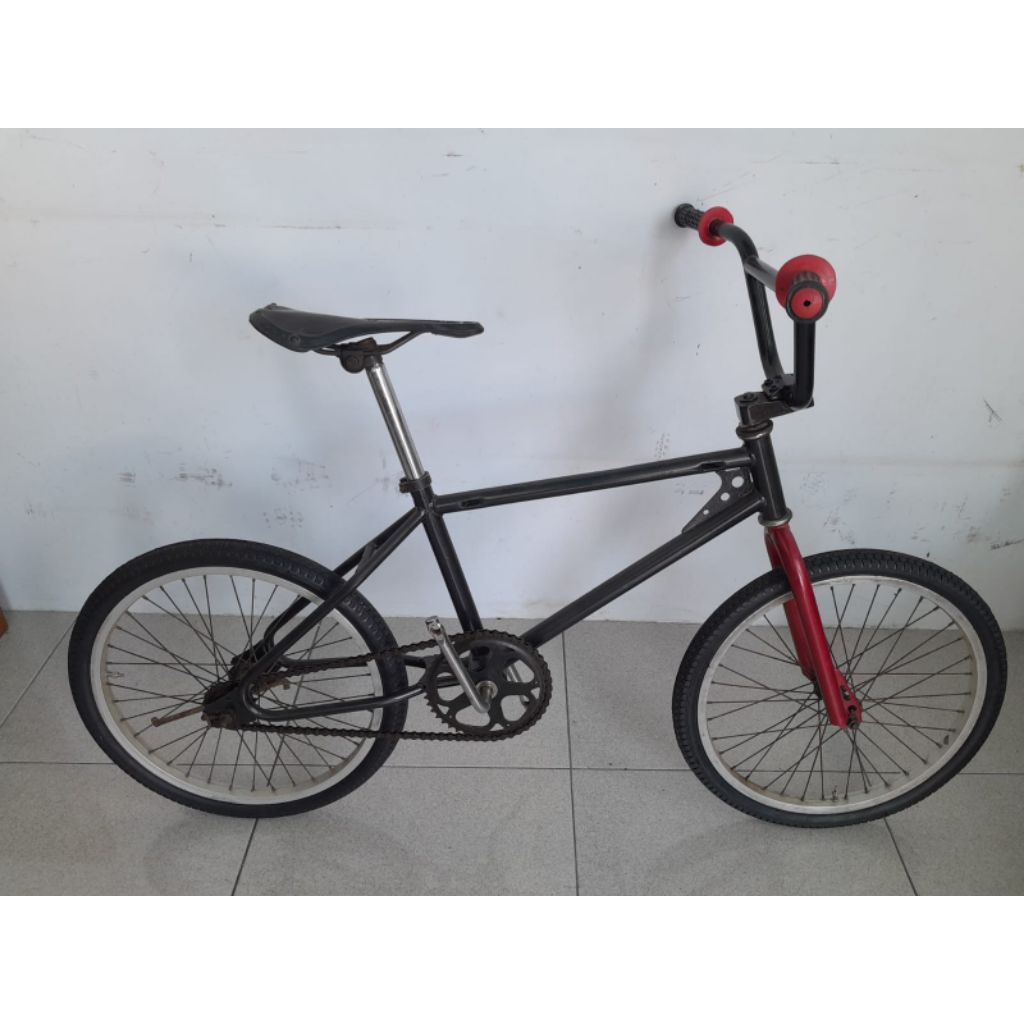 Sepeda BMX Voltus