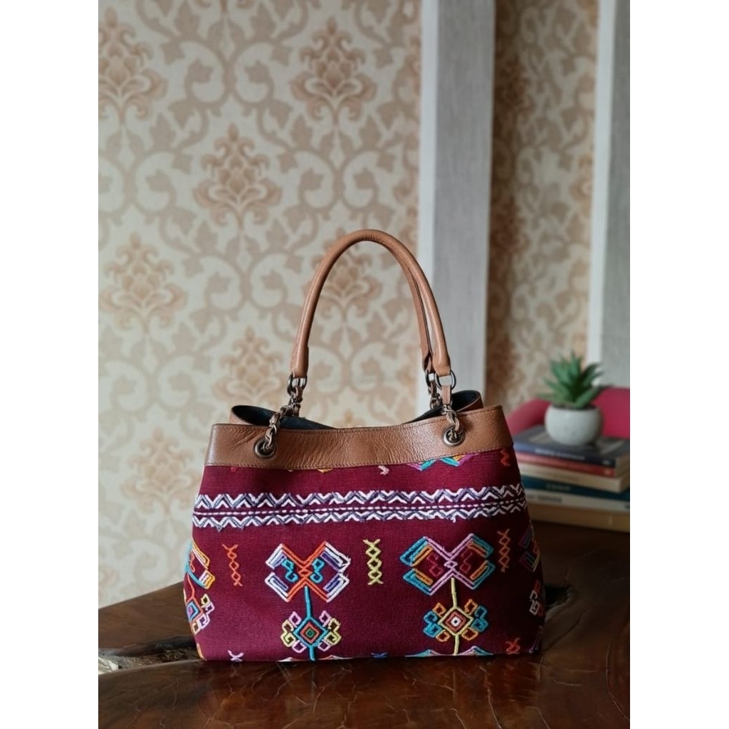 Tas Handbag Wanita Motif Tenun NTT/ Elegant & Unik