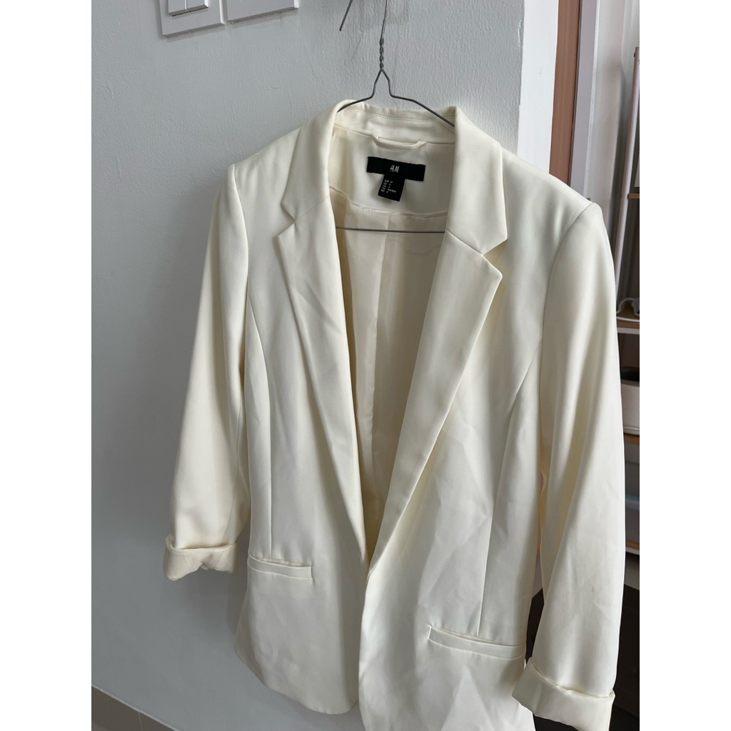 [Preloved] Hnm - Broken White Blazer