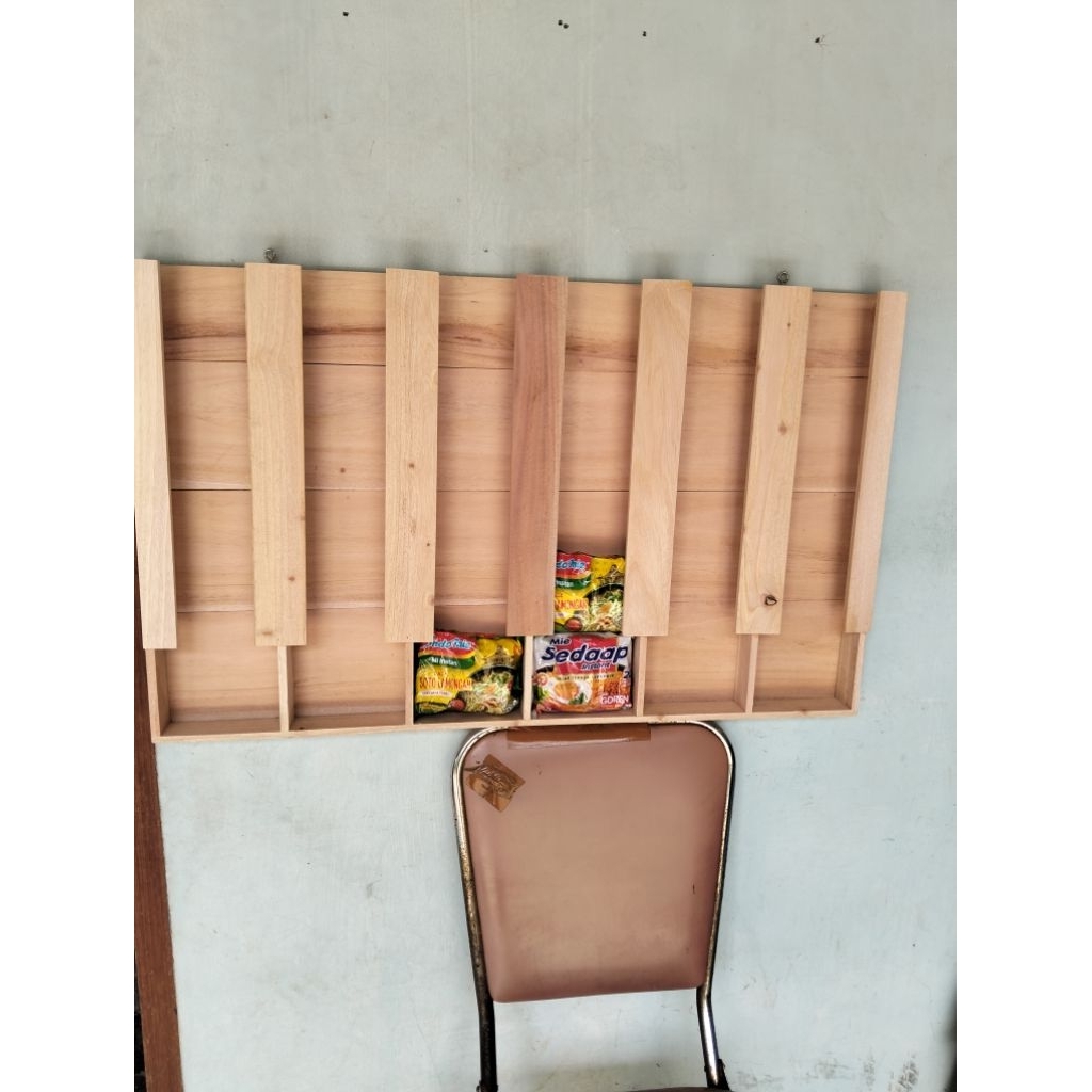 rak penyimpanan mie instan/rak mie instan dari kayu