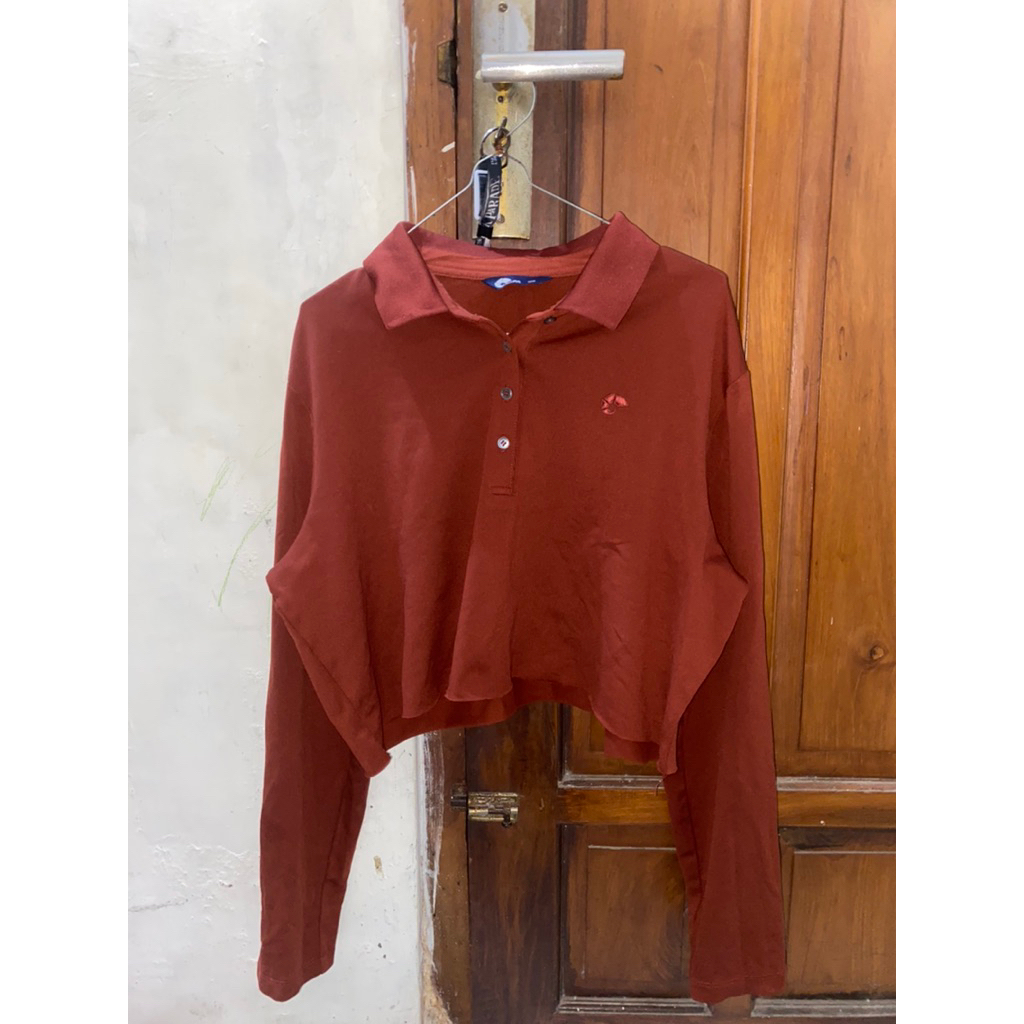 Baju croptop merah bata 25k