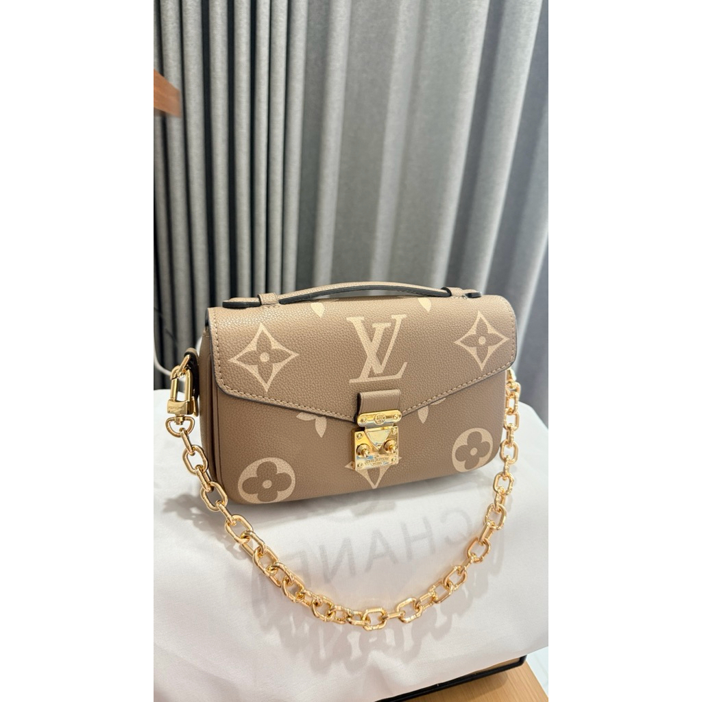 Preloved Tas Wanita Nude