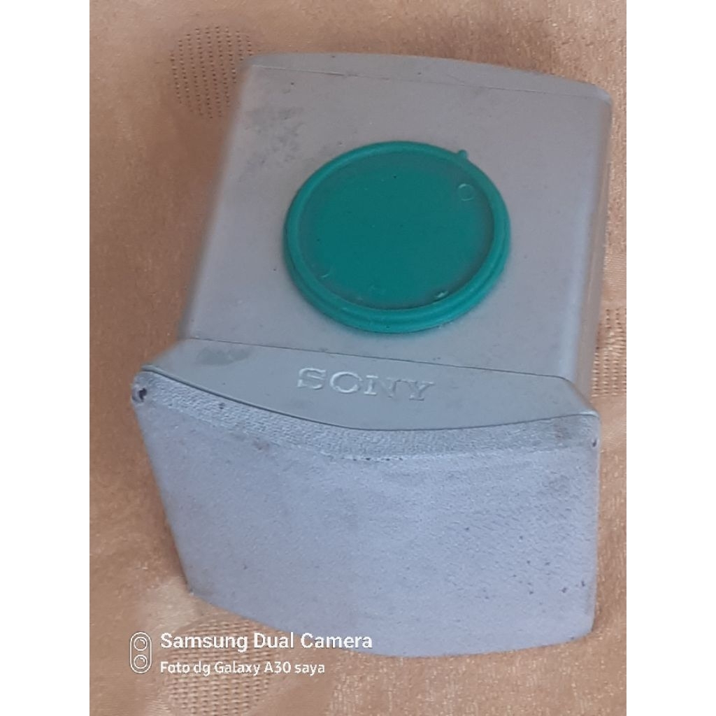 speaker SONY hanya 1 saja,  bagian dari sistem speaker Sony SS TS 500. 