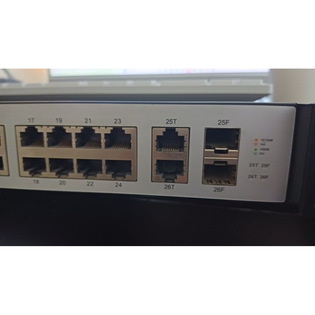 D-Link DGS-1100-26MP Gigabit Switch PoE Managed Switch - Bekas