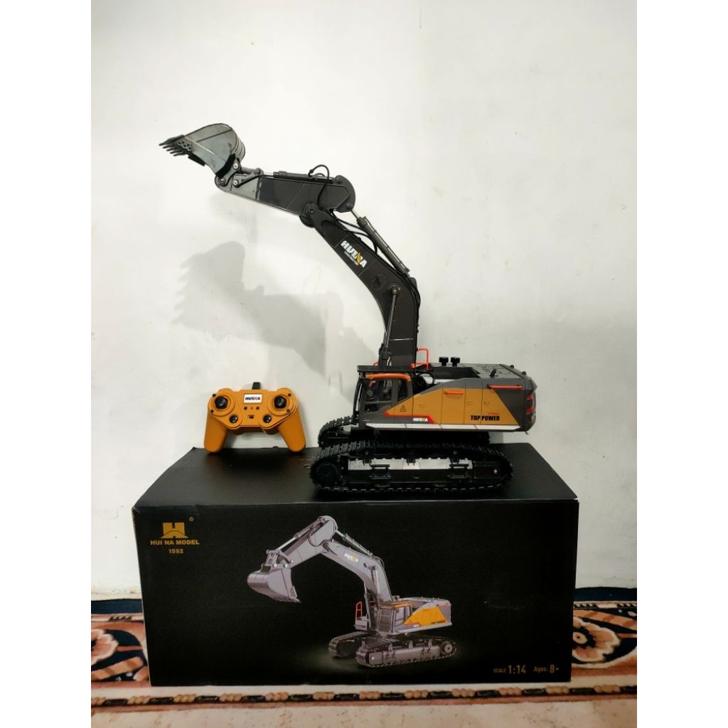 Rc Excavator Huina 1592