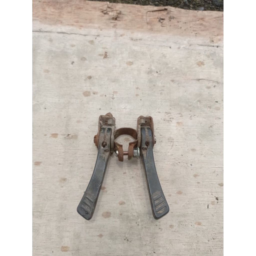 shifter sepeda balap jadul plastik di stem second
