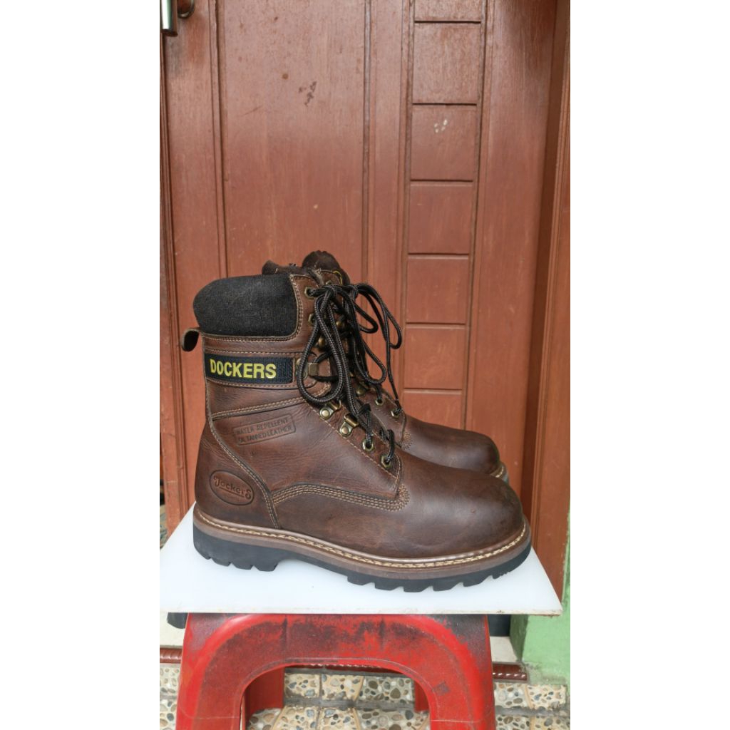 sepatu boots DOCKERS high 42/27