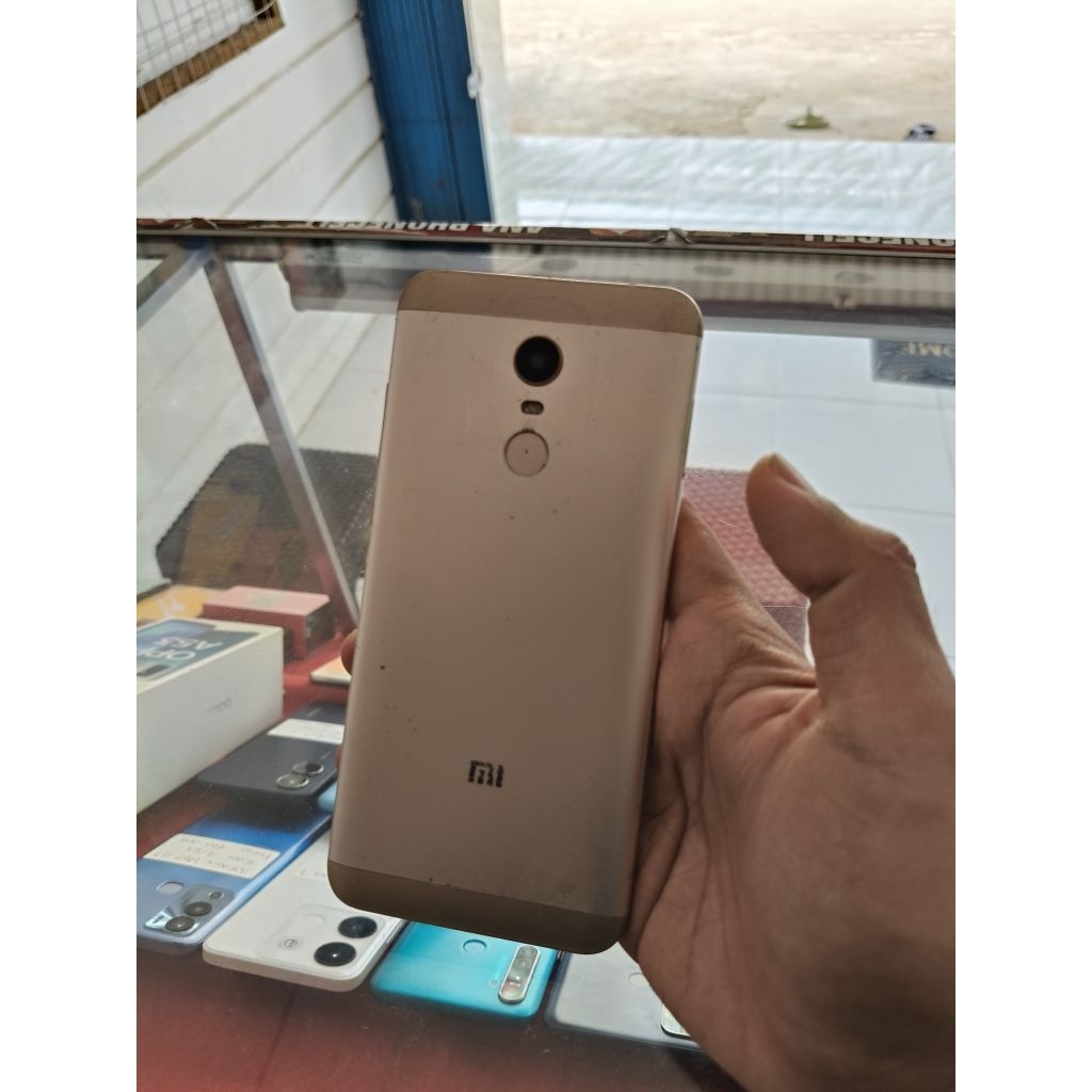 HP SECOND REDMI 5 PLUS RAM 3/32