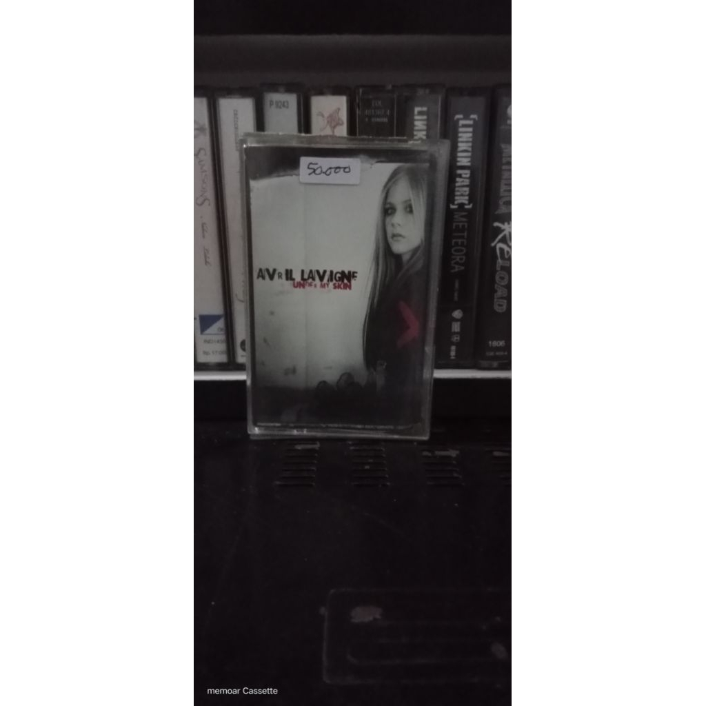 kaset pita avril Lavigne album under my skin