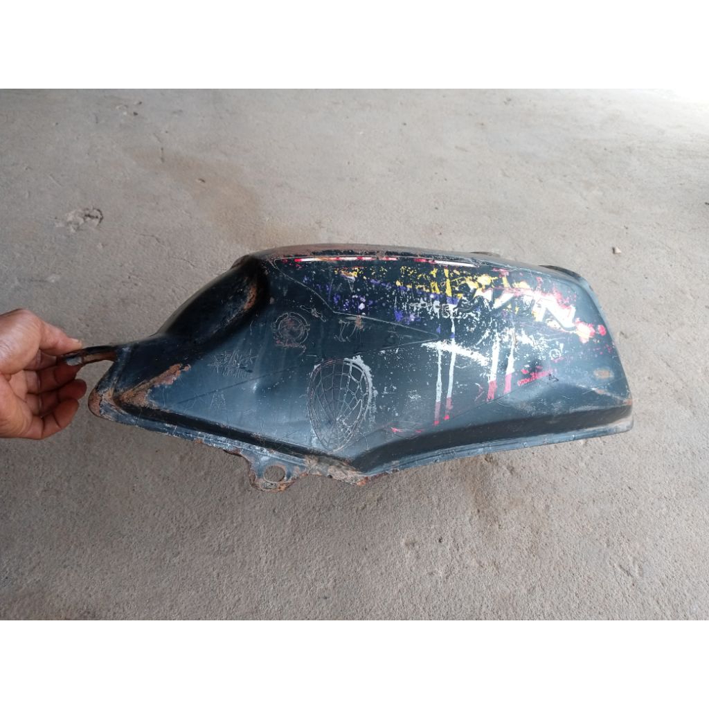 Tangki Honda win Bahan kondisi seperti di vidio original copotan