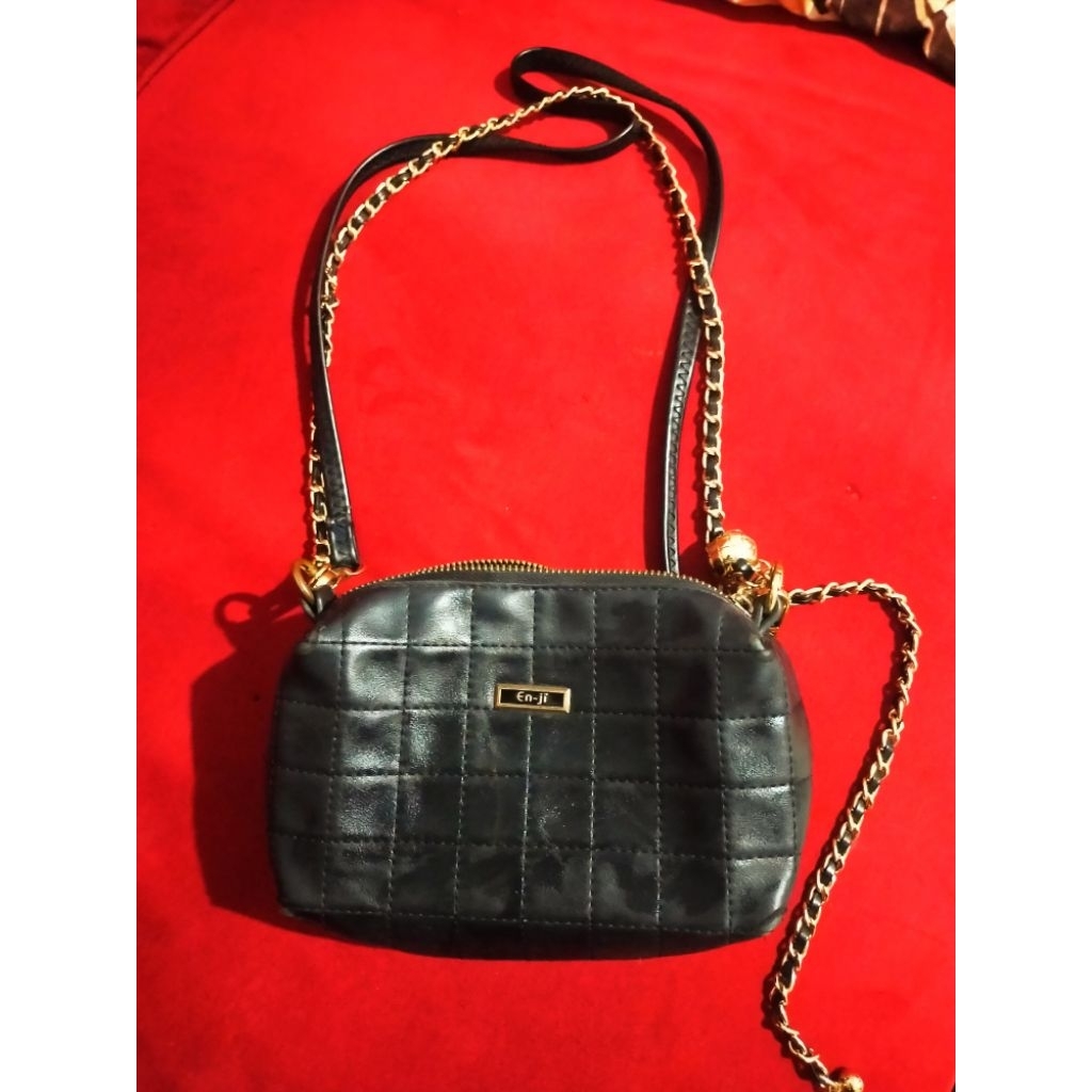 enji slingbag