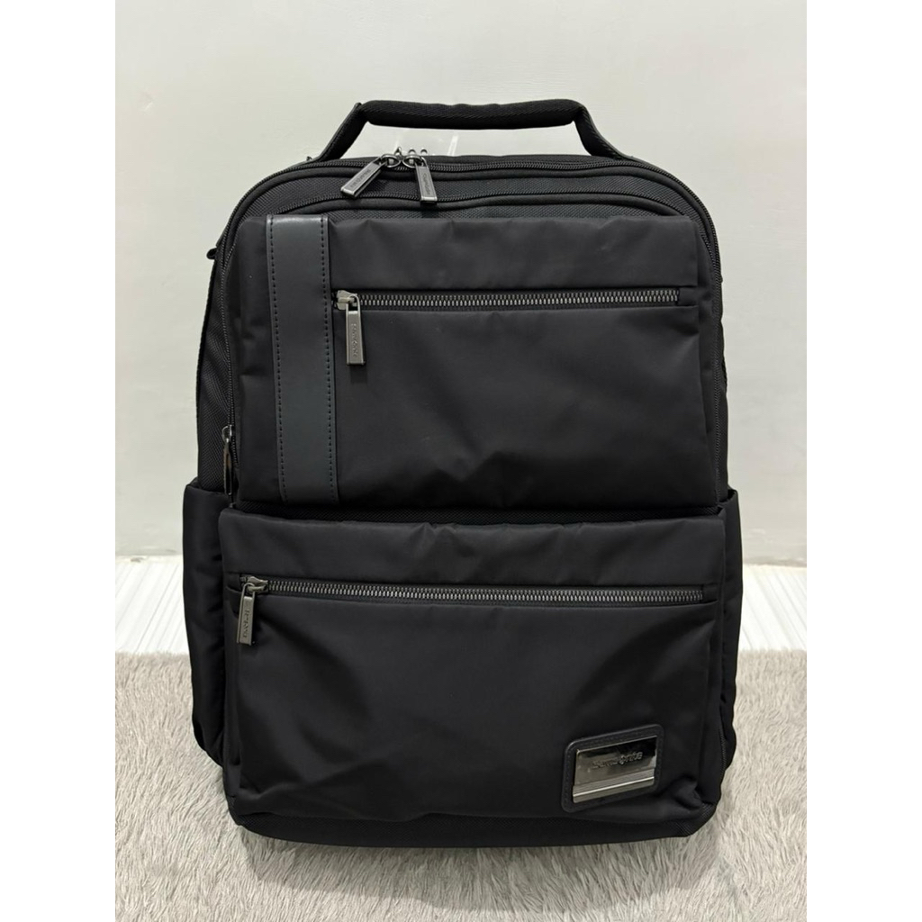 Bodypack tas cowok merk samsonite