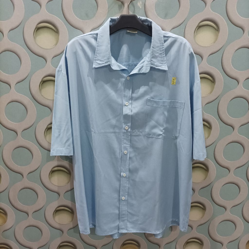 KEMEJA FORMAL PENDEK JEAN MONEY SIZE XL K035