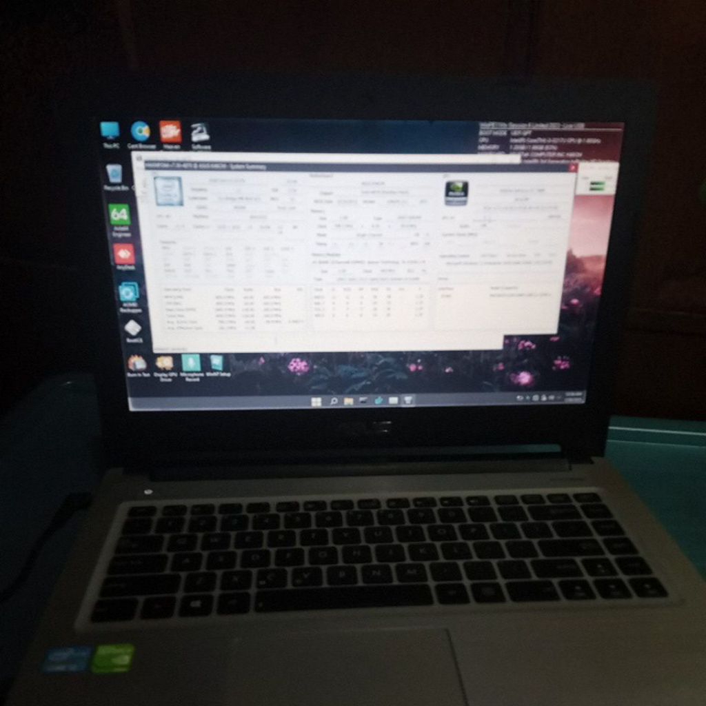 Laptop Core i3 Gen3 Slim Dual VGA Nvidia 740M