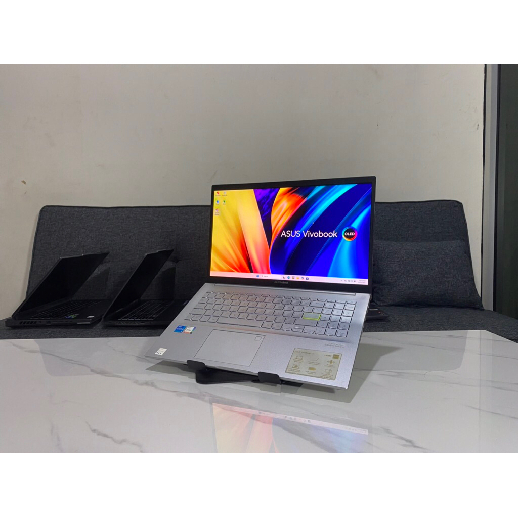 ASUS VIVOBOOK K153EA OLED Intel i5 gen 11 RAM 8 GB SSD 256 GB Backlit Bezelles Premium Mewah