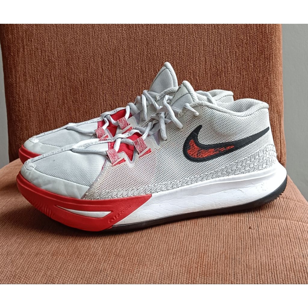 nike kyrie flytrap VI size 41