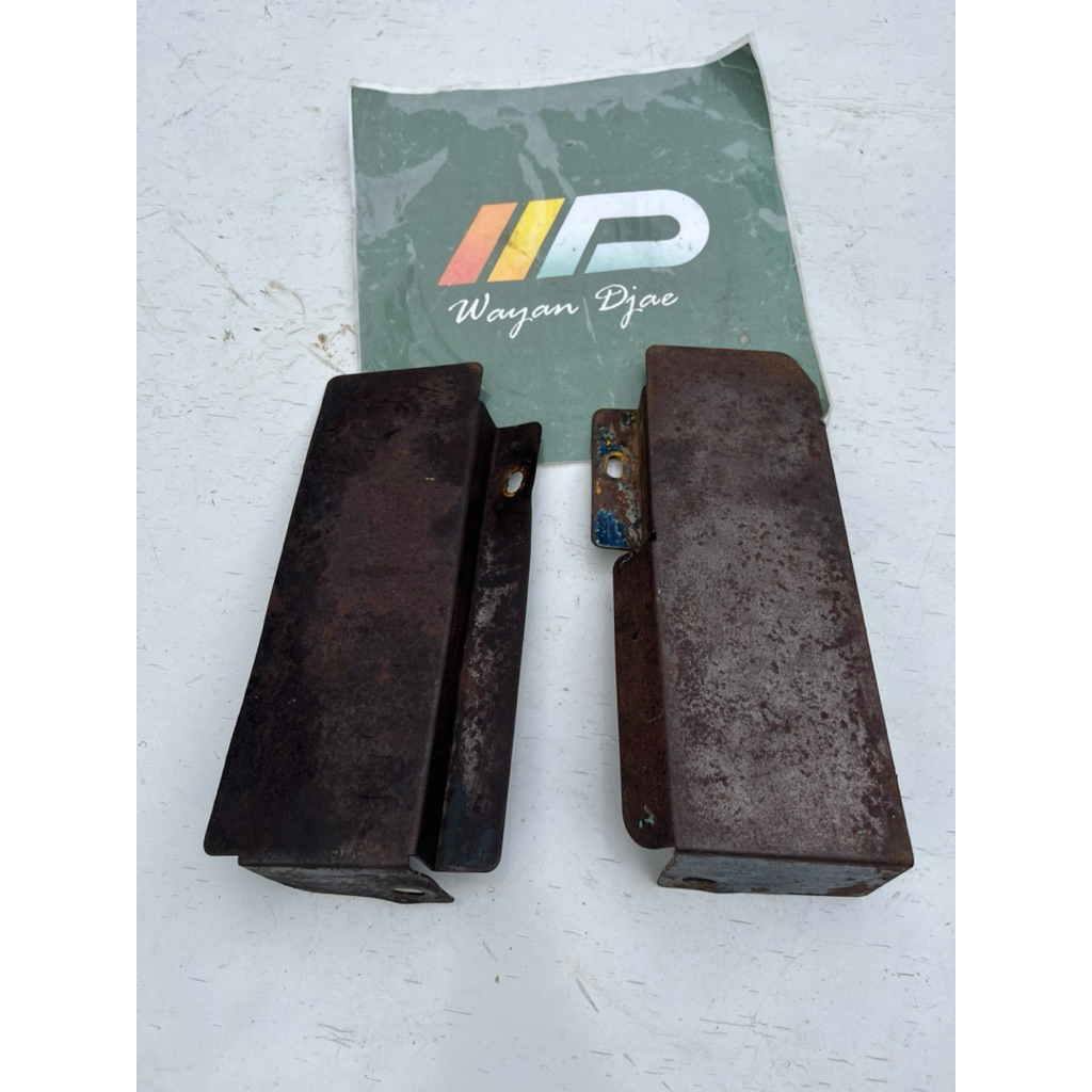 Plat cover tutup aki Jialing kancil original bekas copotan motor