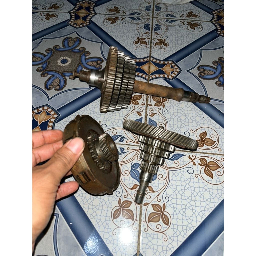 gearset vespa strada as besar kopling besar garis 2