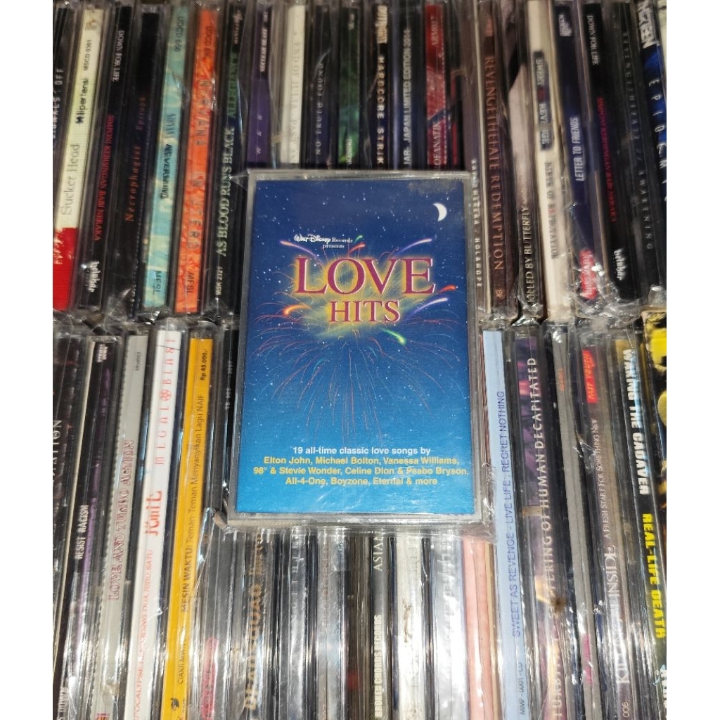 Kaset Walt Disney Records Presents Love Hits - Elton John, CoCo Lee, Celine Dion, Vanessa Williams, 