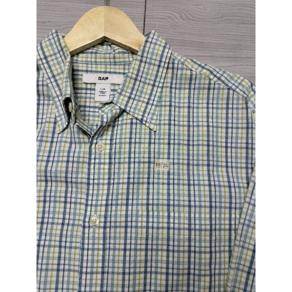 Kemeja GAP