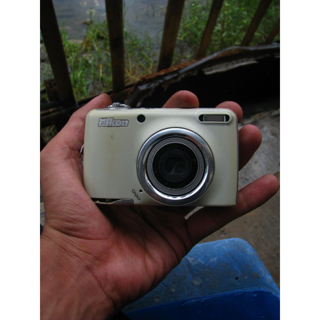 Bahan Kamera/Digicam Nikon Coolpix L23